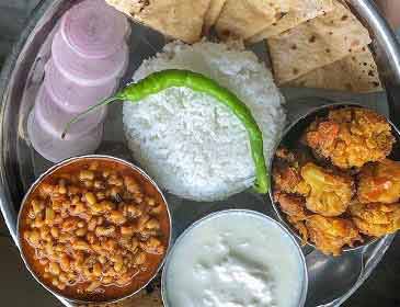 China Three Gorges University Indian Food