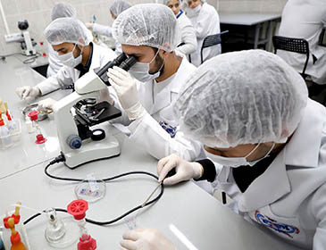 International School of Medicine Lab